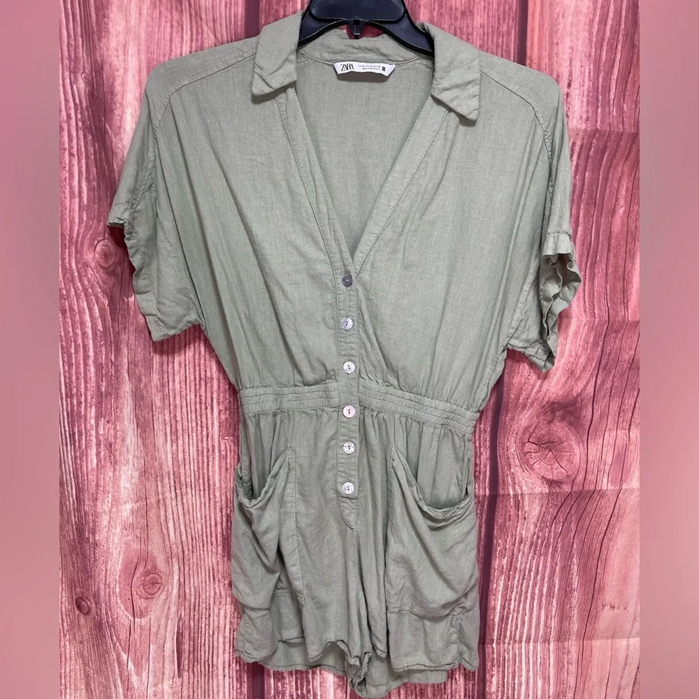 Zara sage green linen short sleeve V-neck elastic button front romper size M